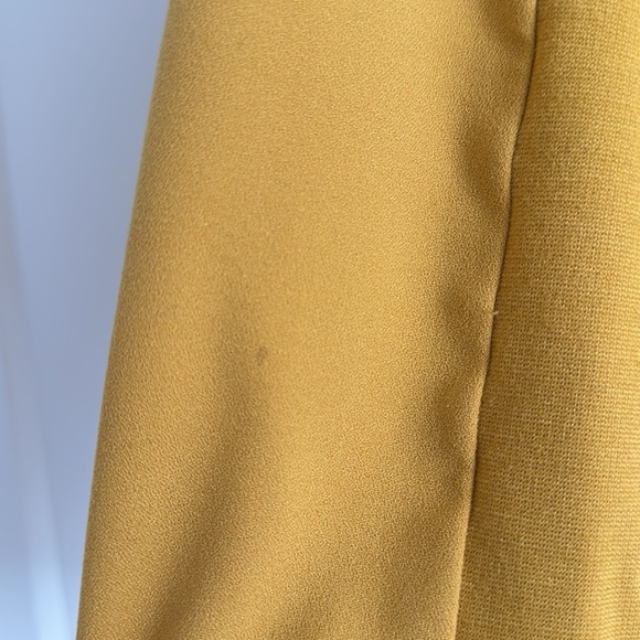 Bcbgmaxazria blazer size M. - Picture 2 of 5